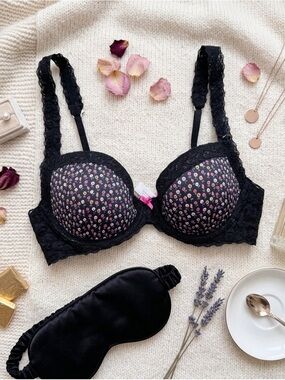 Victoria’s Secret PINK Lace Wing Demi Bra 32B Black Floral Padded